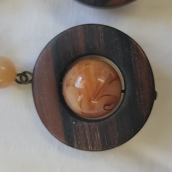VT Round Wooden Dangle Clip On Errings With Marble Bead. - Picture 2 of 3